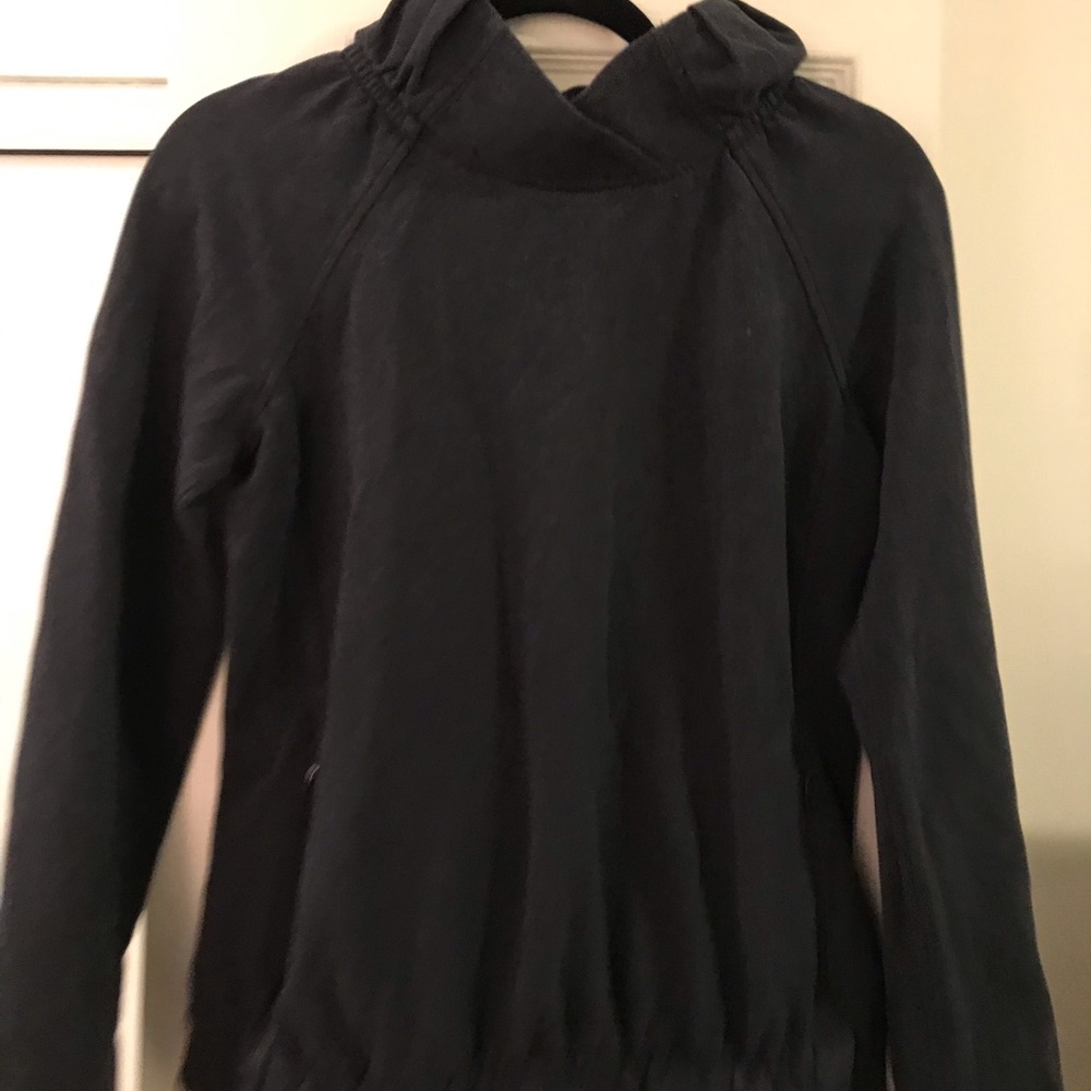 LuLuLemon navy blue pullover sweater Size 2